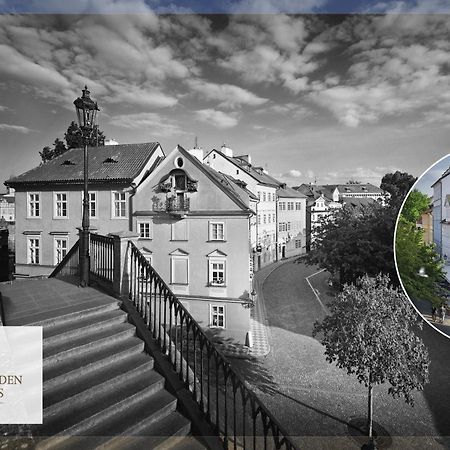 Hotel At The Golden Scissors Prag Exterior foto