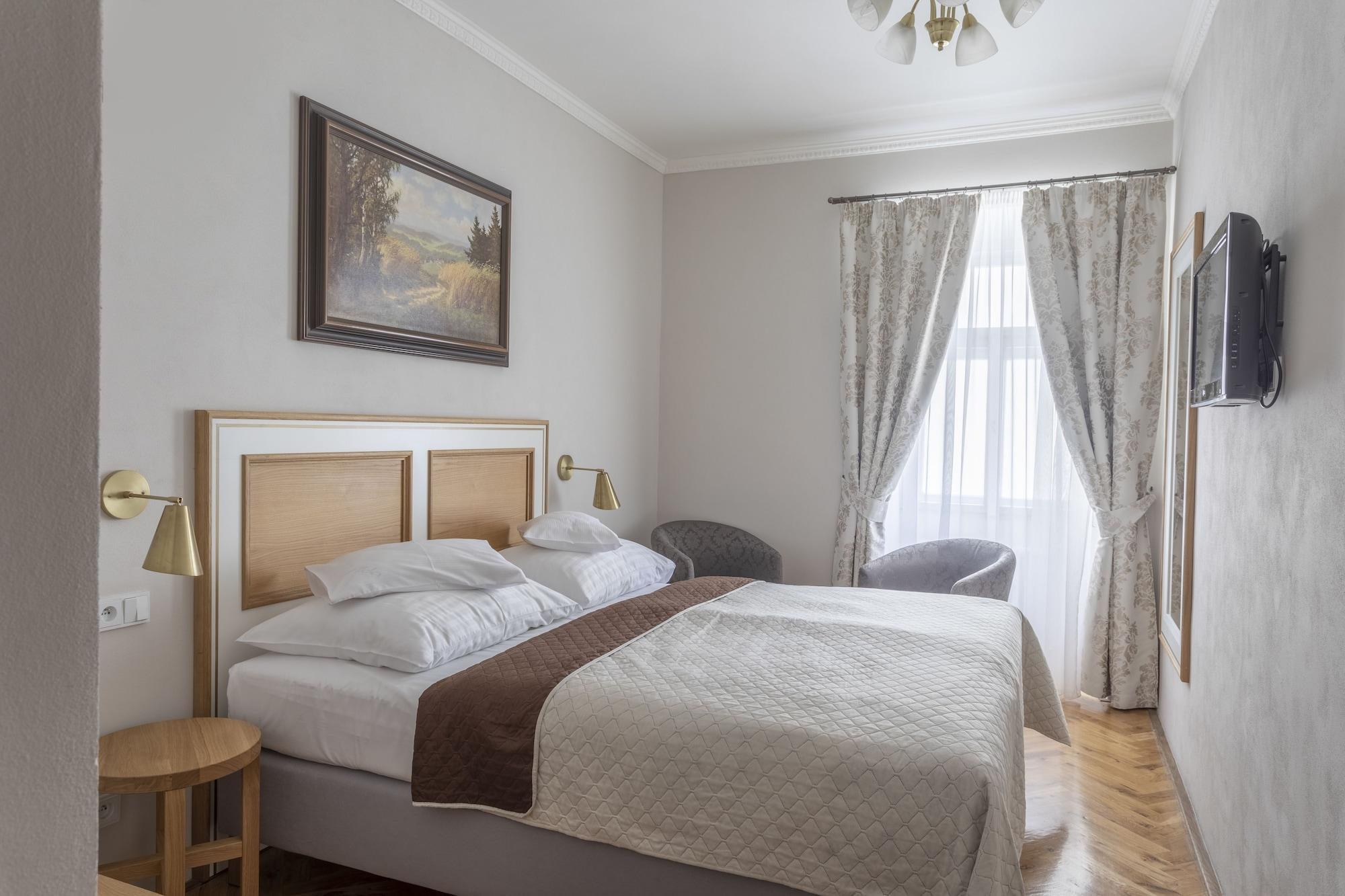 Hotel At The Golden Scissors Prag Exterior foto