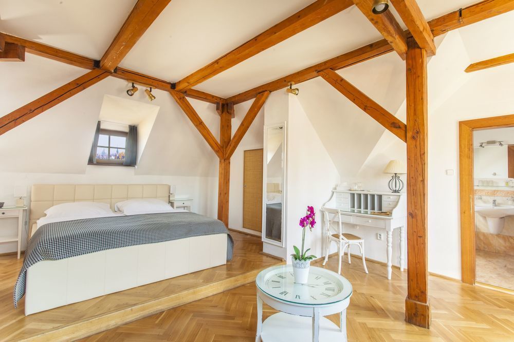 Hotel At The Golden Scissors Prag Exterior foto
