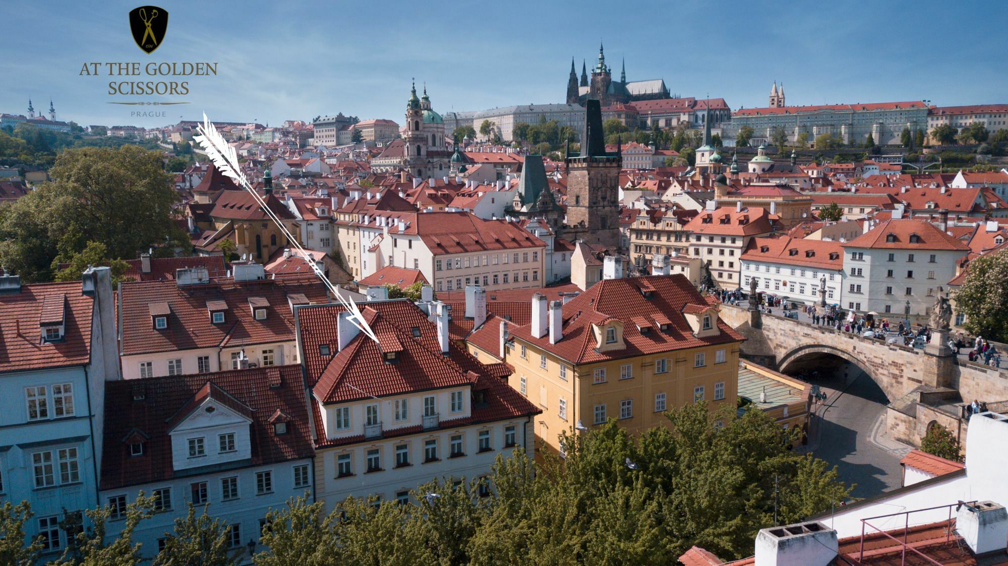 Hotel At The Golden Scissors Prag Exterior foto