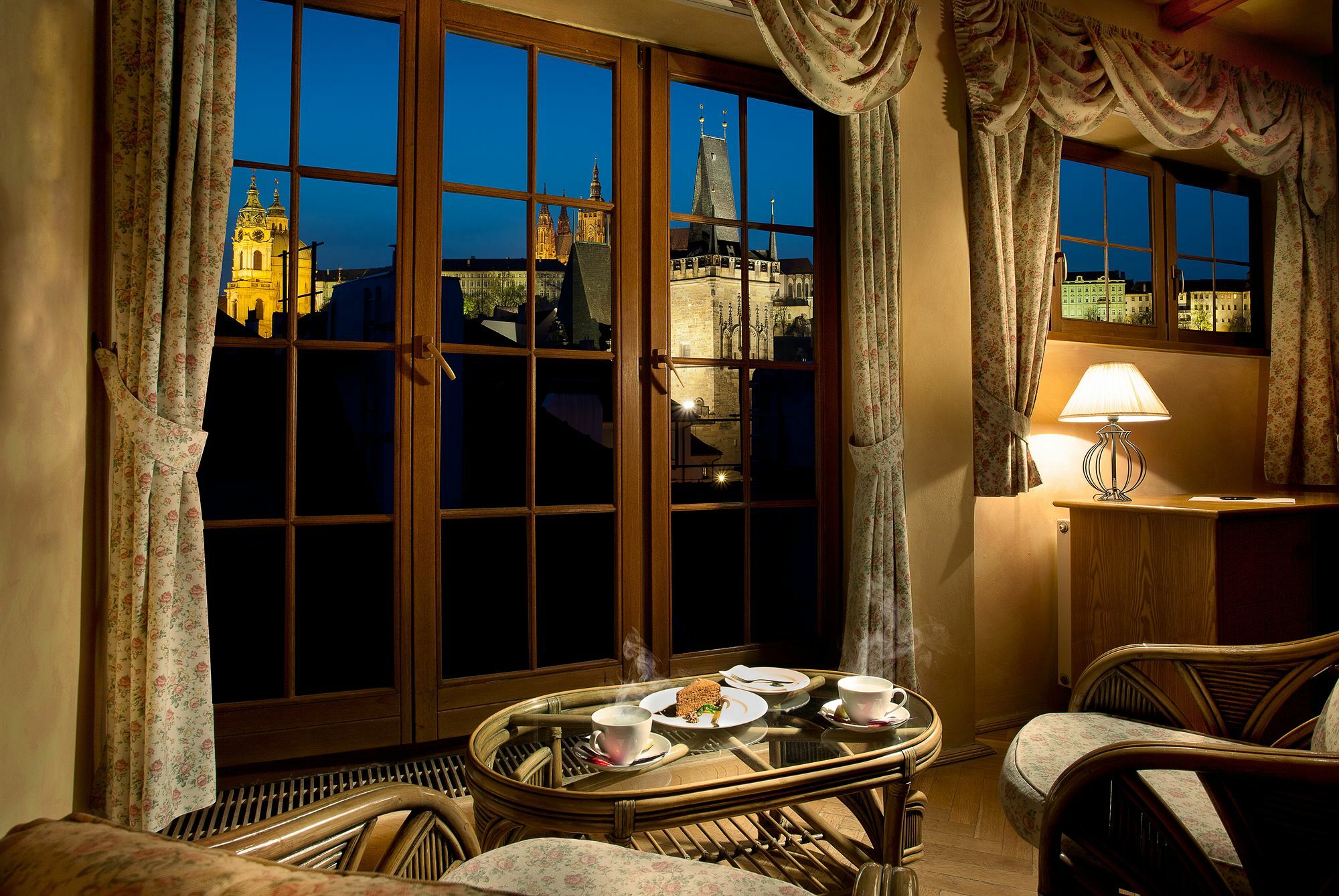 Hotel At The Golden Scissors Prag Exterior foto